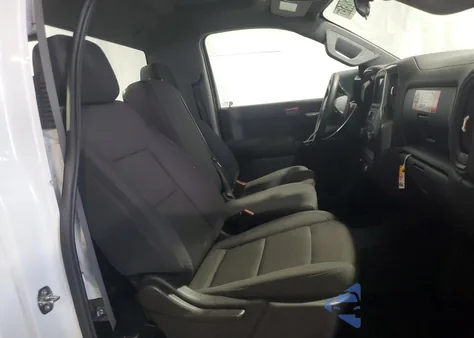 2024 Chevrolet Silverado C1500 z USA, uszkodzony, nr VIN 3GCNAAEDXRG319984